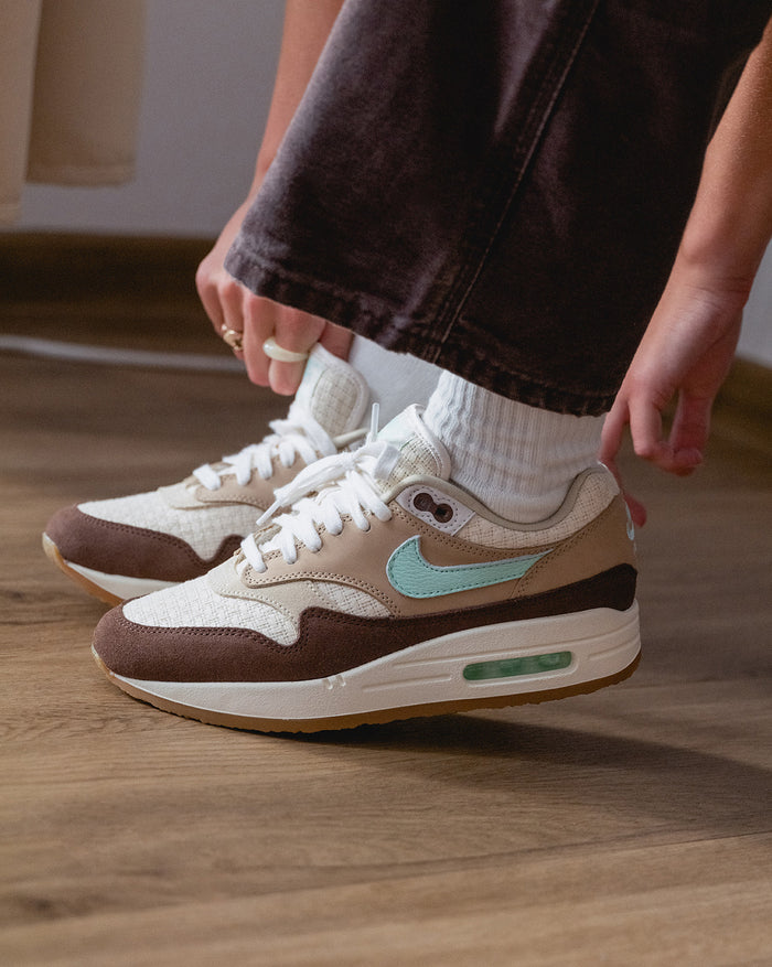 Nike Air Max 1 Premium QS 2 *Crepe Hemp* onfeet