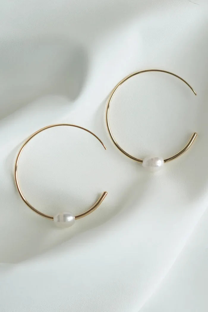 Charlize Gold Hoop Earring