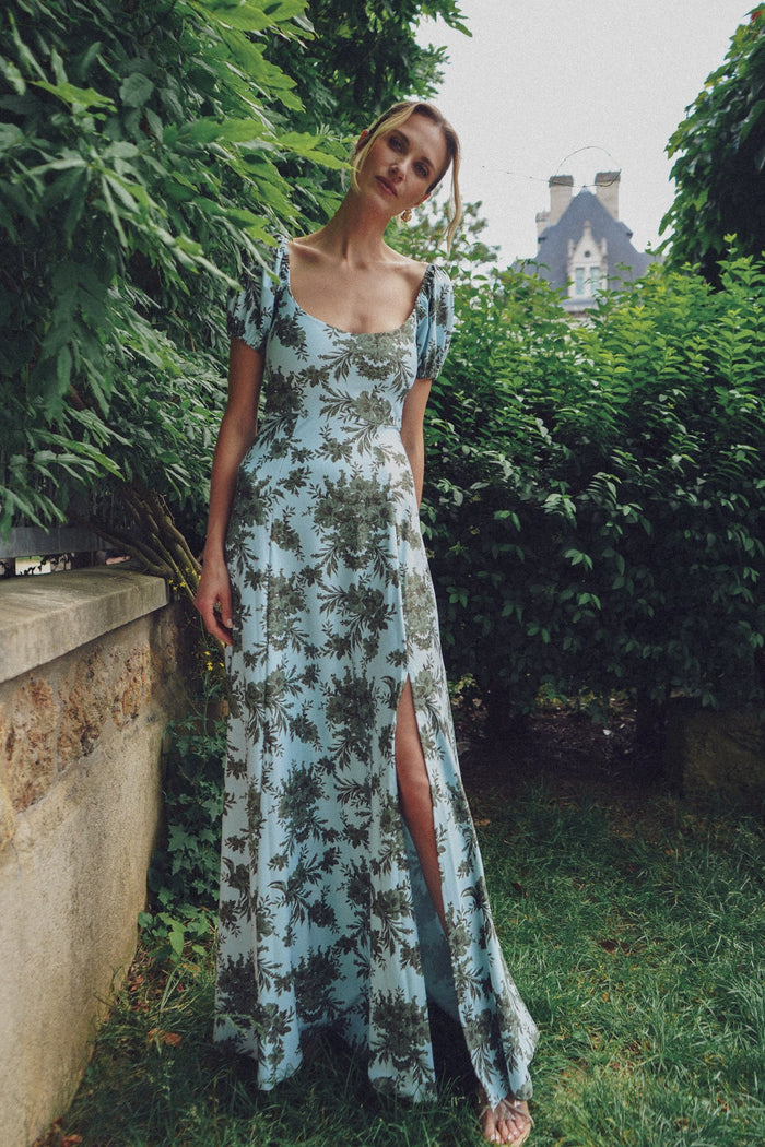 Elizabeth Dress in Palace Hall