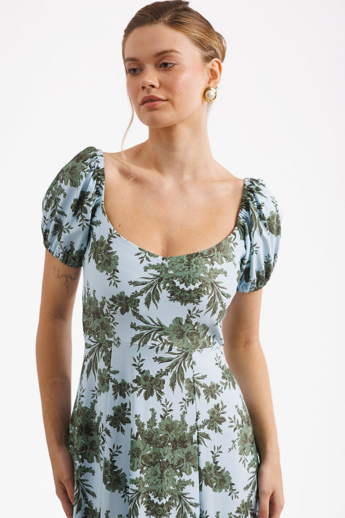 Elizabeth Dress in Palace Hall