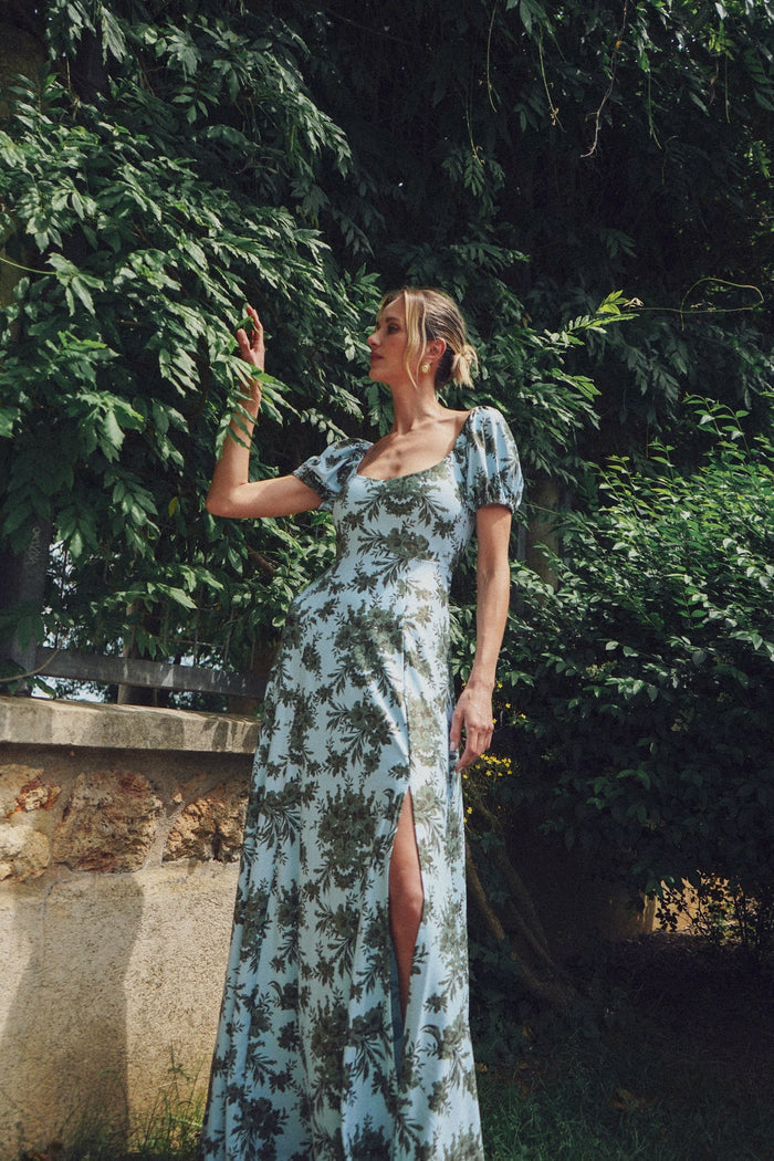 Elizabeth Dress in Palace Hall