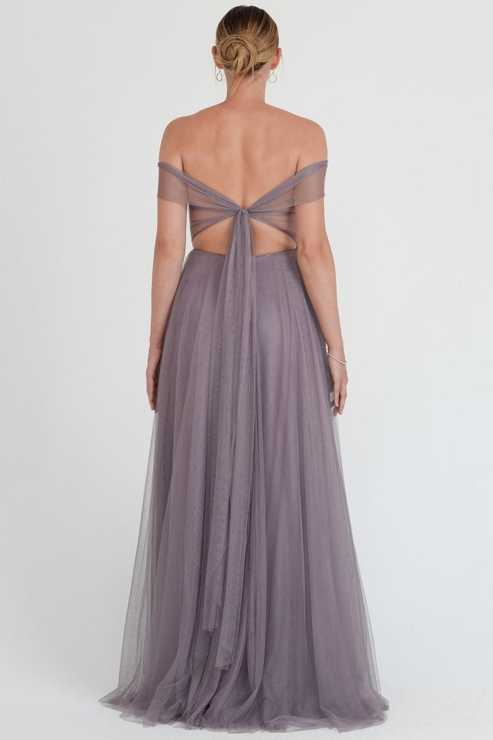 Sweetheart neckline, Twisted strapless bodice, Convertible panels, Soft Tulle