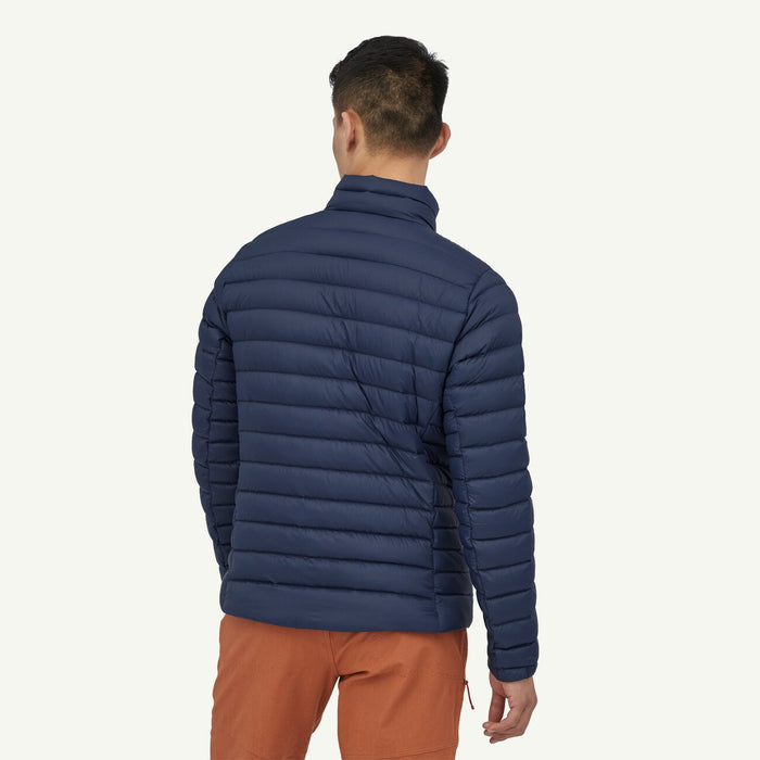 Model is 6'1" wearing a size medium