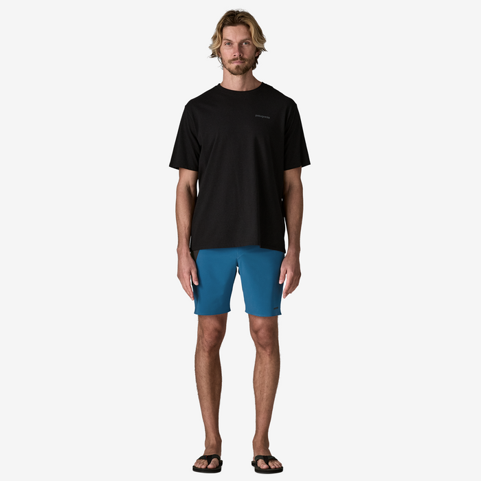 Model is 185cm wearing a size 32