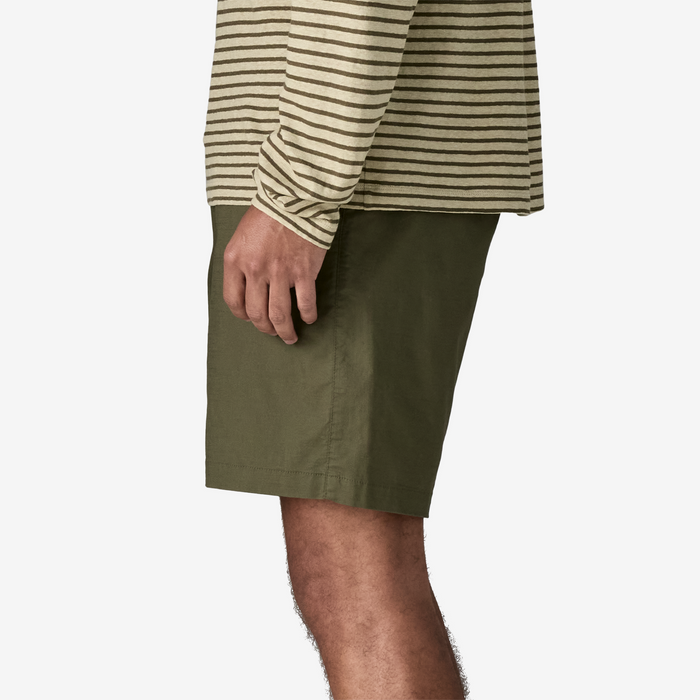 Model is 185cm wearing a size 32