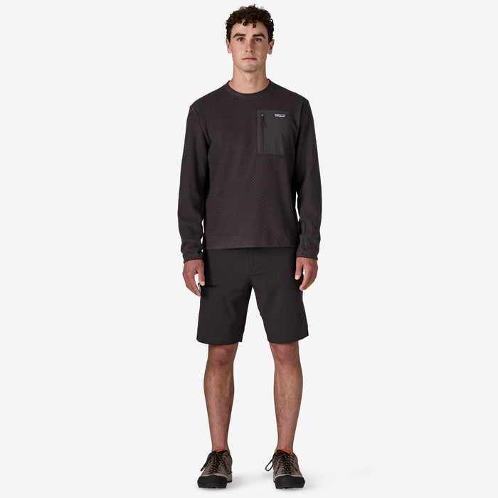 Model is 6'1" wearing a size medium