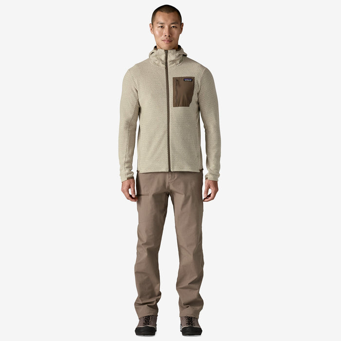 Model is 6'1½" wearing a size medium