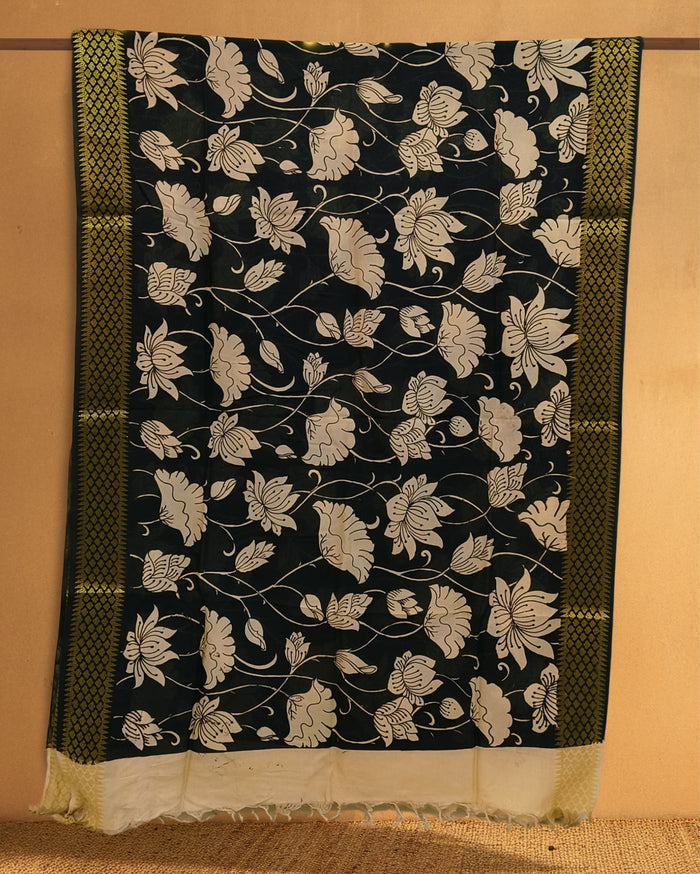 Indiehaat |Bangalori Handpainted Black Dupatta