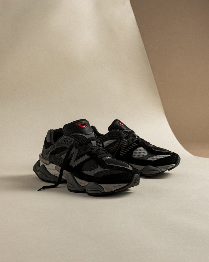 New Balance U90/60BLK onfeet