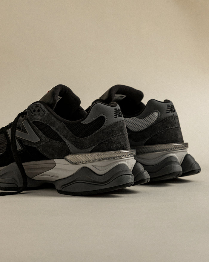 New Balance U90/60BLK onfeet