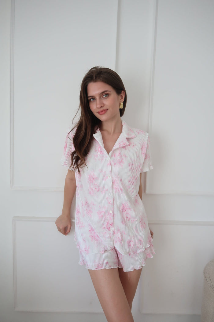 Waverles Pleated Short Set in Pink Floral