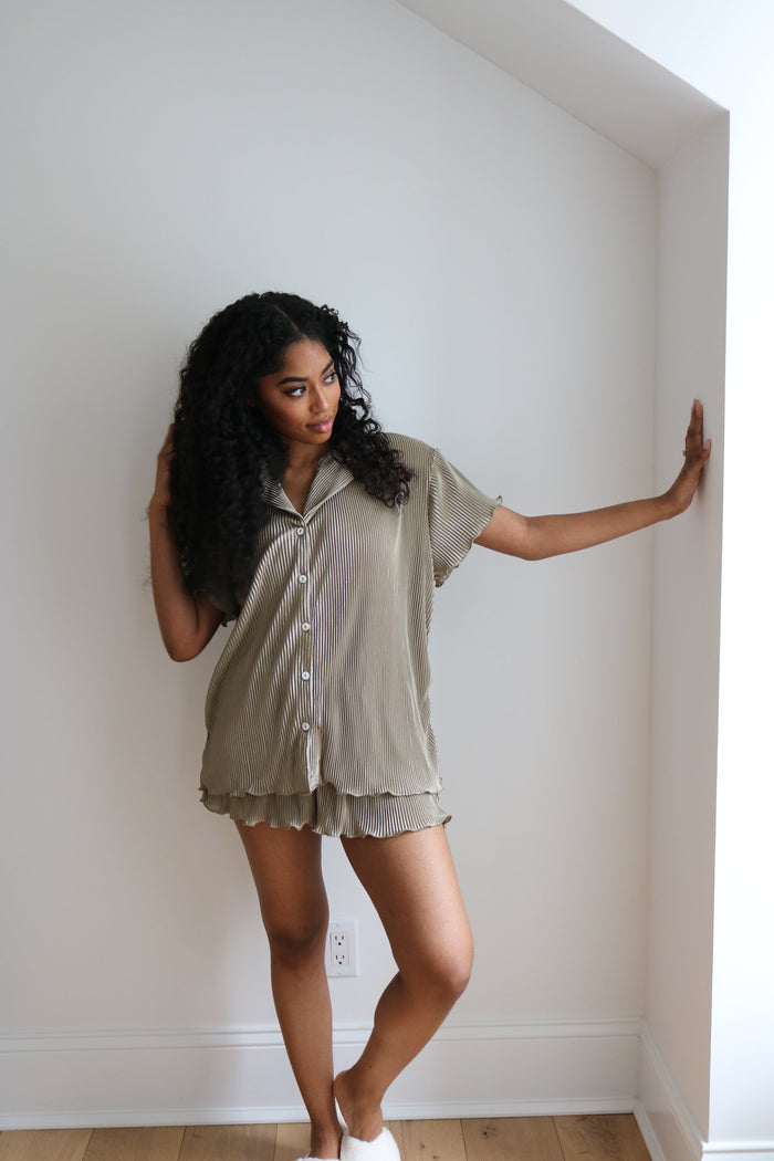 Waverles Pleated Short Set in Sage